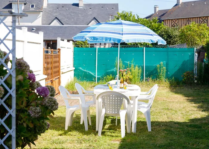 La Maison Cabourgeaise Proche Кабур